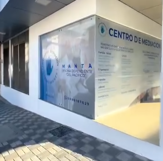 Oficina Centro de Mediación Manta